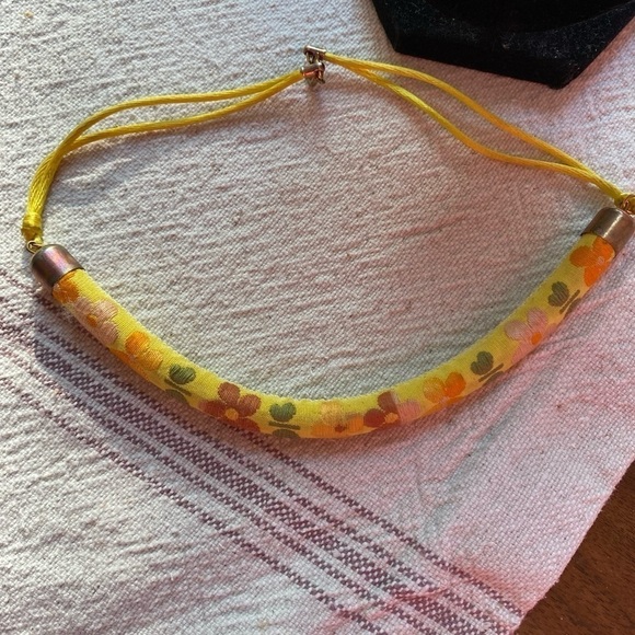 Vintage 90s Cheerful Yellow Embroidered Necklace - Picture 4 of 12